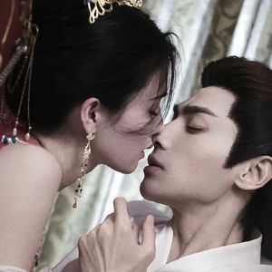 巜裸体舞会台湾DVD
